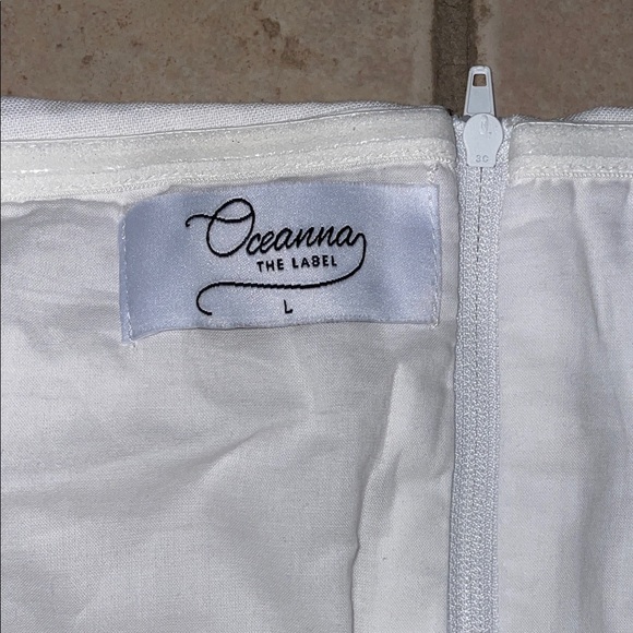 Off-Shoulder Ruffle Top - Picture 2 of 5